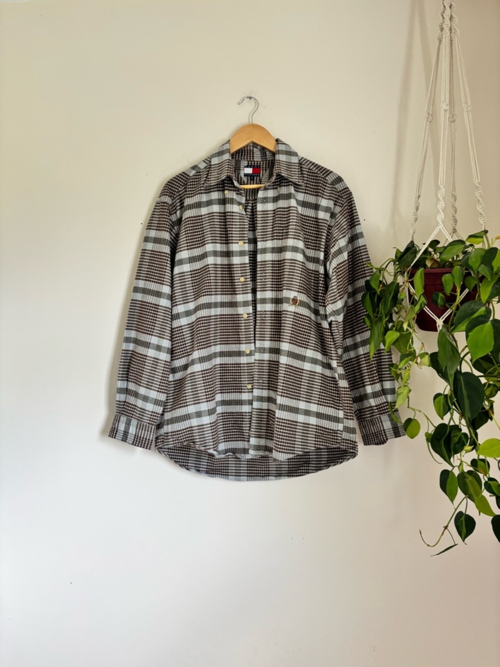 Tommy Hilfiger Earthtone Button Dowm